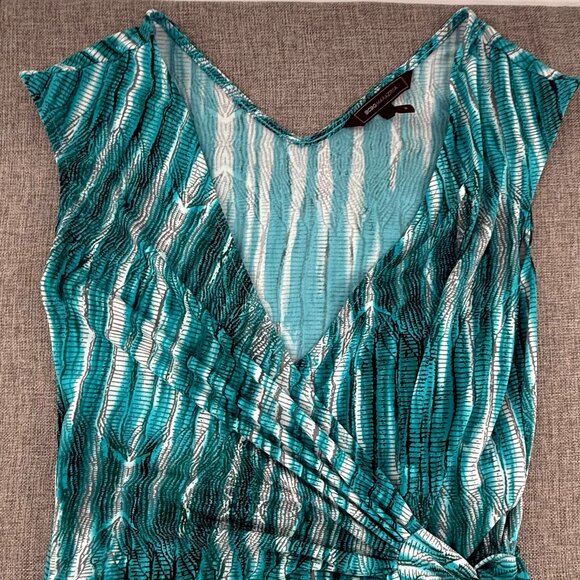 BCBG Maxazria faux Wrap Dress Teal Sleeveless Small V-Neckline Tie Side Stretchy - Picture 3 of 14